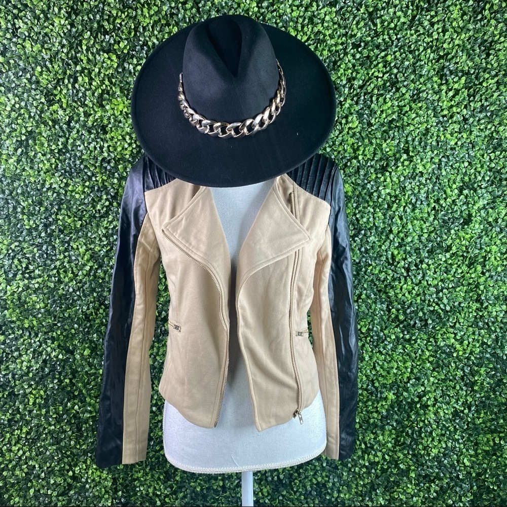 Nwt Faux leather‎ trim  sweater blazer